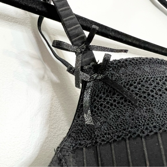 Aureole Lingerie France black pinstripe  and lace underwire bra 36C - Picture 12 of 14
